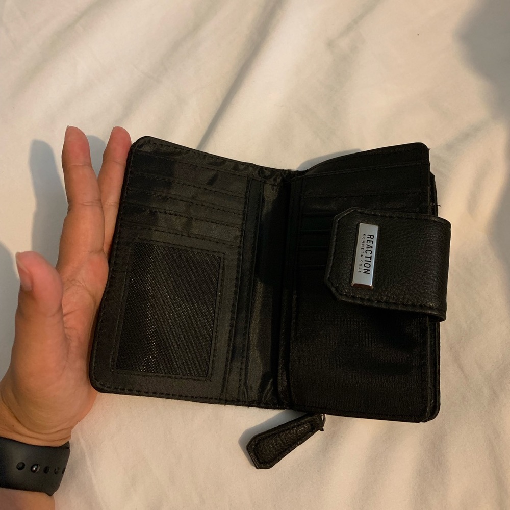 Wallet - Picture 4 of 5